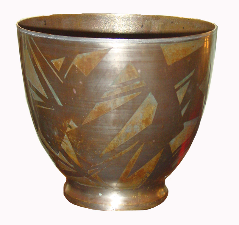 Jaques doueau: Vaso in metallo Design Laccato del XX Secolo Opera originale e disponibile - Robertaebasta® Art Gallery opere d’arte esclusive.